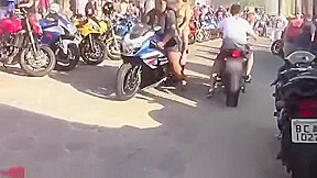 Motoencuentro en Brasil Chicas culonas en tanga