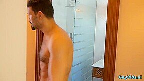 Muscle gay fetish and cumshot