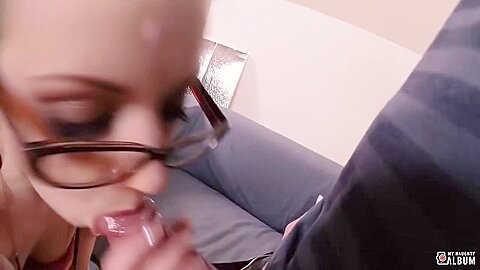 Naughty Czech Accountant Natalia Pearl Fucks Her Photographer Boss