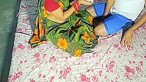 Neighbor Step sister-in-law On The Pretext Of Feeding Milk Sweets Xxx Bhabhai Sex