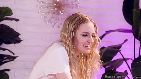 New Scarlett Sage Savannah Bond (01-05-2023) Wolfstream tv