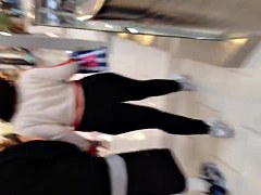 Nice Pawg walking