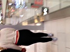Nice Pawg walking