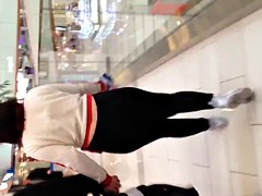 Nice Pawg walking