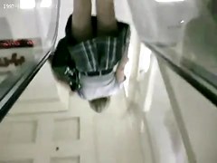 Nice legs on the escalator
