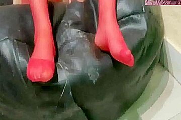 Nylon Feet 1