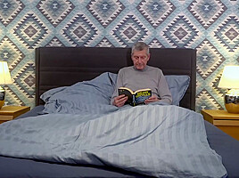 OMG This fucking old guy puts his cock inside her pussy