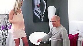 Older man knows what Vinna Reed wants