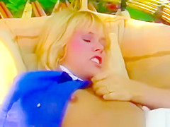 Outdoor retro oral picnic