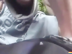 PERDIENDO LA VIRGINIDAD EN EL MATORRAL mp4