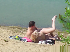 PUBLIC BEACH Suck and Fuck CAUGHT on CAMERA