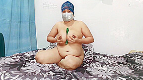 Paki Milf Aunty Cucumber In Pussy