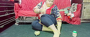 Pakistani House Wife Clean Phudi