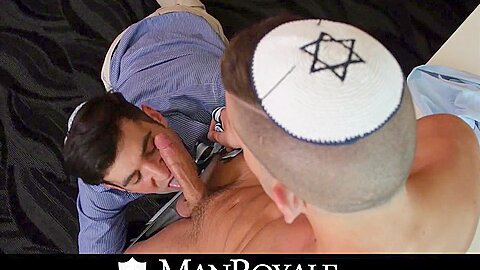 Passover With a Gentile - ManRoyale