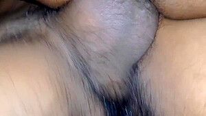 Patli Ladki Ko Laude Pe Baitha Kar Choda Dick Riding