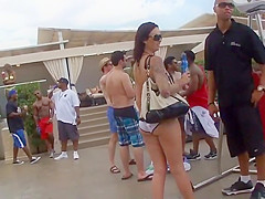 Peeping tom in the middle of sexy babes