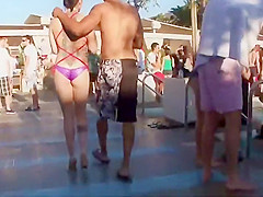 Peeping tom in the middle of sexy babes