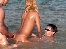 Perfect Blond Nasty Mermaid Have Sex Fun With Two Friends On Beach And Lake - FemdomSex