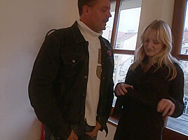 Picked Up Blonde Having Fun On The Staircase