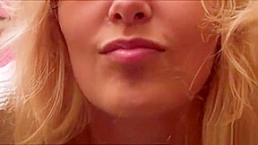 Playgirl Takes A Bath And Teases Her Arousing Pussy Hole