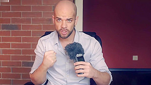 Porn actor and sexcoach Jean-Marie Corda reveals sex tips: How to please a girl