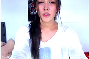 Pretty junior cum queen