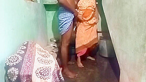 Priyanka Aunty Bathroom Sex In Home