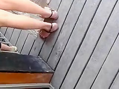 Public Feet 124