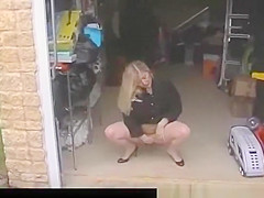 Pussy flashing