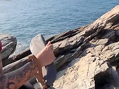 Putaria na Ilha - Boquete na Praia, sexo com vista pro mar e duas gozadas - Dread Hot