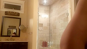 REAL teen 18+ step sister CAUGHT SHAVING before hot tub party!