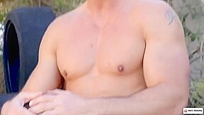 Random Fucks Cade Jaxon With Roman Todd