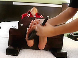 RandomSoleEncounters - Cousin Randie's Ticklish Debt
