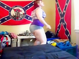Red neck whooty