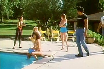 SUMMER CAMP GIRLS (1983)