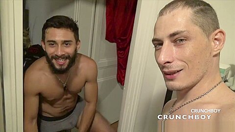Sahmes fucked bareback by top Latino Barbon in Paris - SurpriseBareback