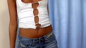 Sarah Diamant Strip tease