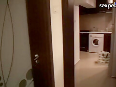 Se Fute Cu Colegul De Apartament