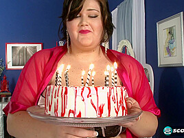Serenity Bakes A Cake