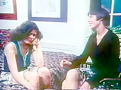 Sex toy for two ladies turned to orgasm