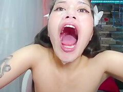 Sexy Asian Amateur Amie Gives Me