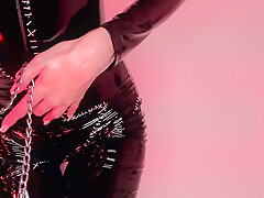 Sexy Girl Spanks Her Ass In Leather And