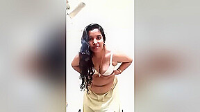 Sexy Mallu Girl Shows