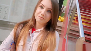 Sexy amateur Eurobabe gets fucked in an abandoned place
