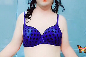 Shaved Cute Delicious And Clean Shemale 7 Min