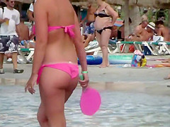 She accidentally showed ass tan line