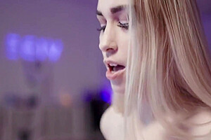 Shemale Barebacks In Pussy Small Titted Blonde 19yo Female 8 Min