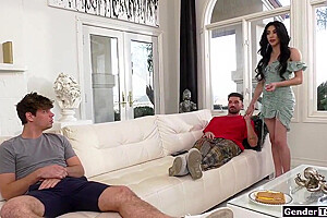 Shemale Stepmom 3some Anal With Ariel Demure And Big T