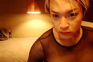 Shorthaired asian tgirl cant keep her mouth off his cock