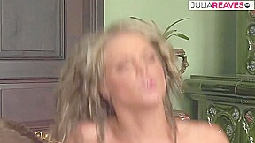 Slut Moans As She Gets Fucked By Two Massive Cocks To A Cumshot